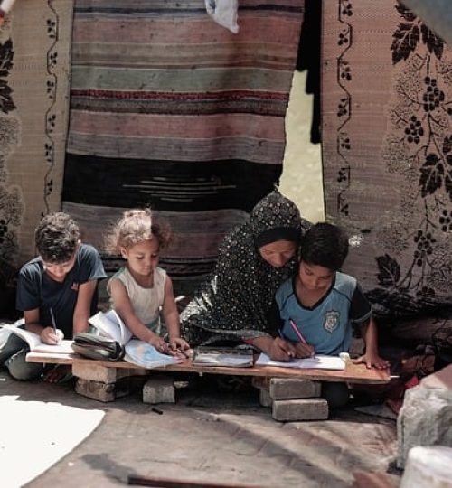 Projects children 9674883 640